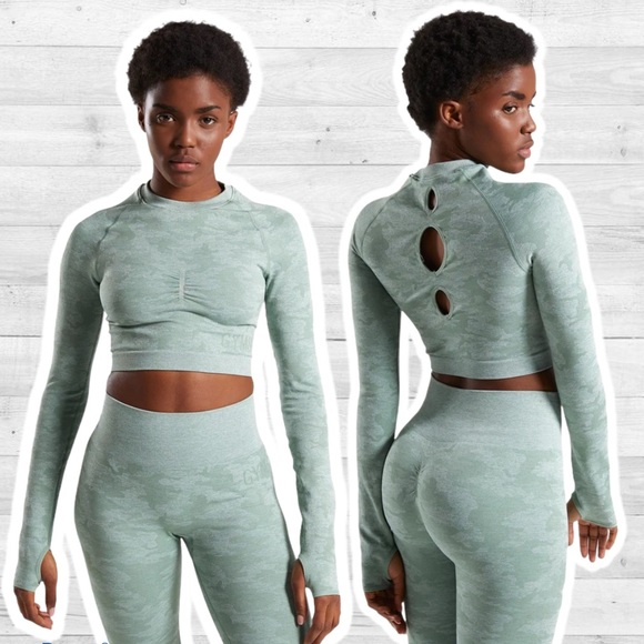 Gymshark Tops - Gym Shark 🦈 CAMO SEAMLESS LONG SLEEVE CROP TOP